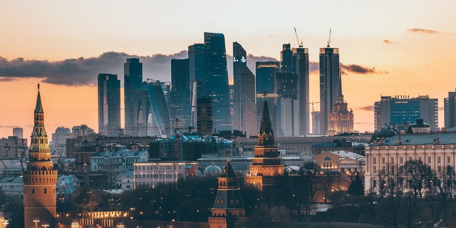 Sporo światowych firm ciągle działa w Rosji. Na liście są i rozpoznawalne polskie przedsiębiorstwa, choć nie każde z "wyrokiem" Yale się zgadza.