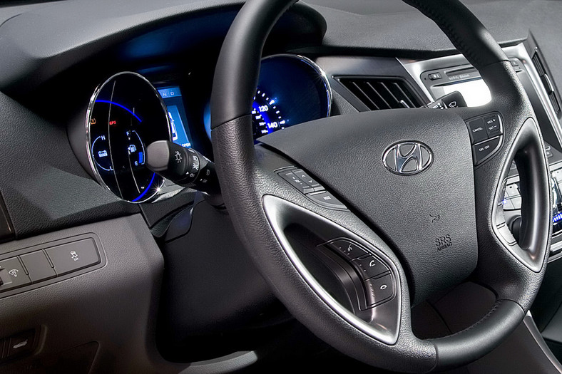 Nowy Jork 2010: Hyundai Sonata Hybrid dla oszczędnych Amerykanów