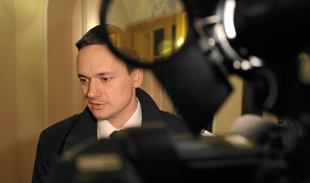 Protegowany premiera na czele speckomisji? Cichocki ma kierować specsłużbami