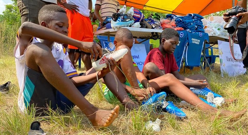 Brighton defender Tariq Lamptey donates boots, food items to kids in Nuaso on Christmas Day