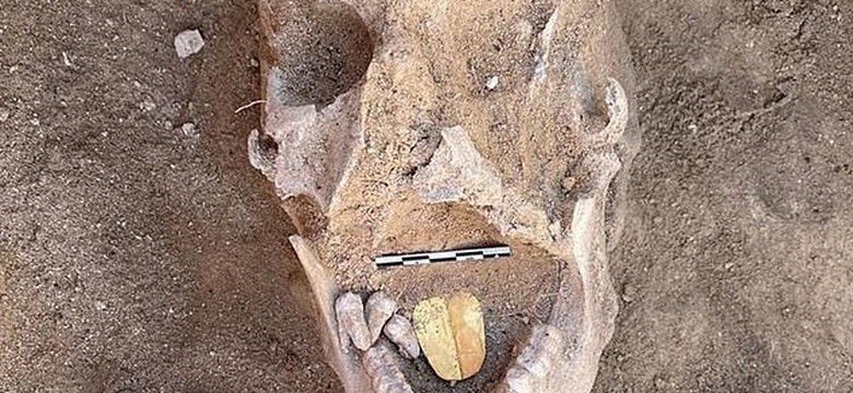 W Egipcie znaleziono mumię ze złotym językiem sprzed 2 tys. lat