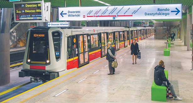 Pociągi Inspiro niemiecko-polskiego konsorcjum Siemensa i Newagu zostały kupione przez metro po poprzednim przetargu fot. Andrzej Sidor/Forum