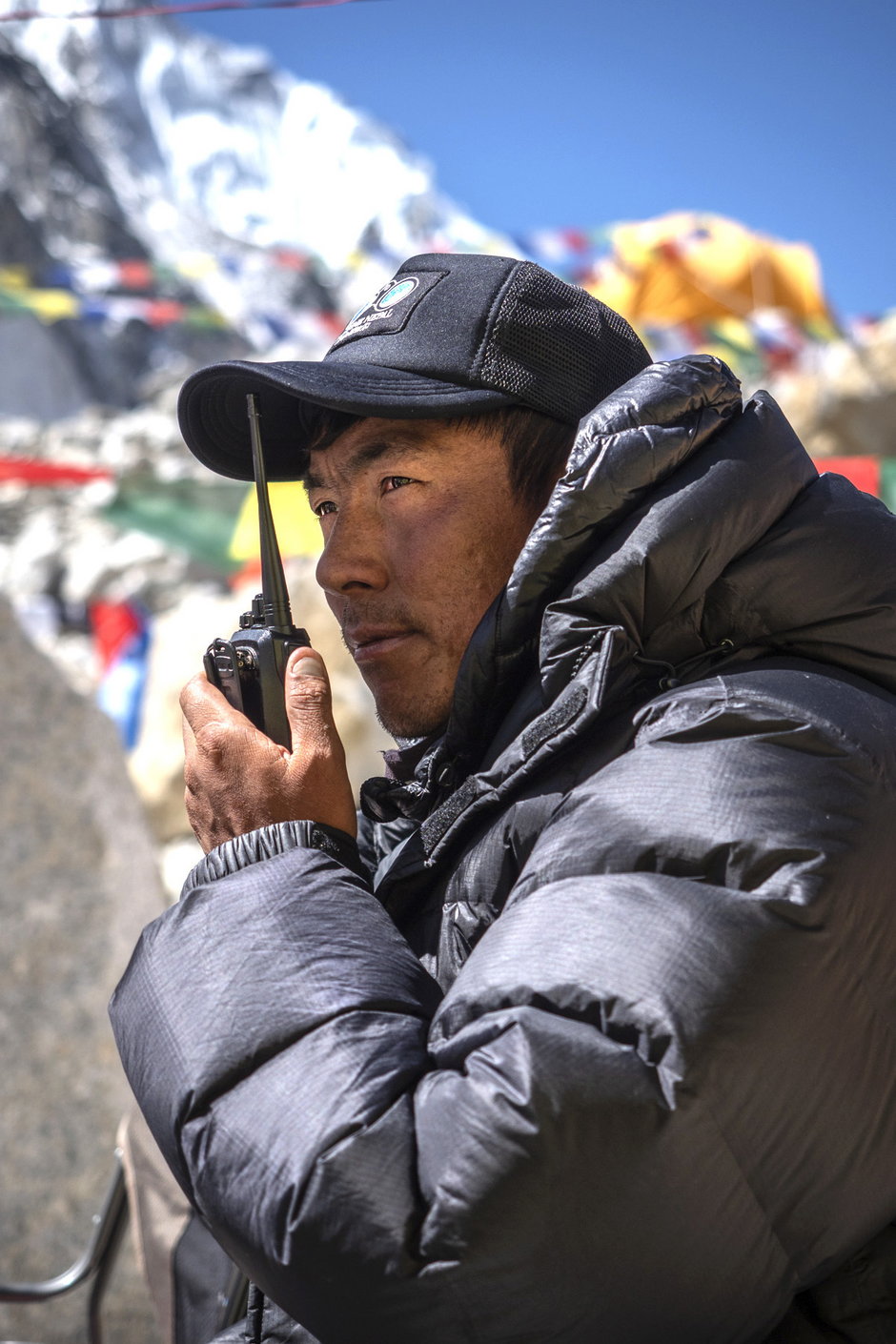 Szerpowie. Fragment książki  "W cieniu Everestu", Magda Lassota