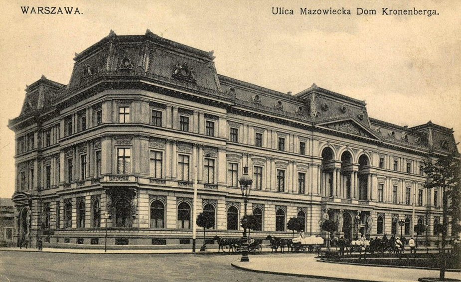 Front pałacu, przed 1939 r.