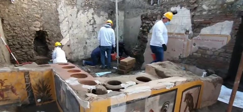 Antyczny fast-food odkryty w Pompejach. W pobliżu lady znajdowały się szczątki ludzkie