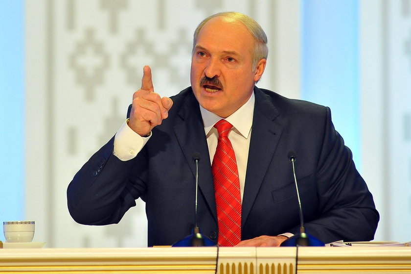 Marszałek senatu nie czuje już ciepła Łukaszenki