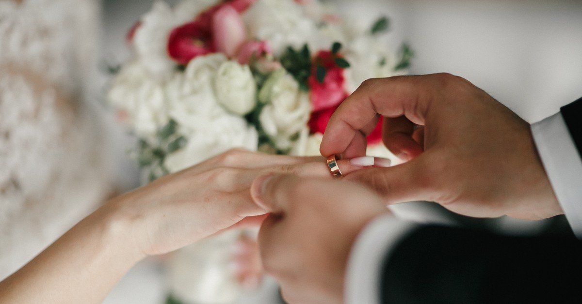 Miłość z Ukrainką – jak najbardziej. Ale ślub już niekoniecznie. Polskie prawo utrudnia legalizację związku