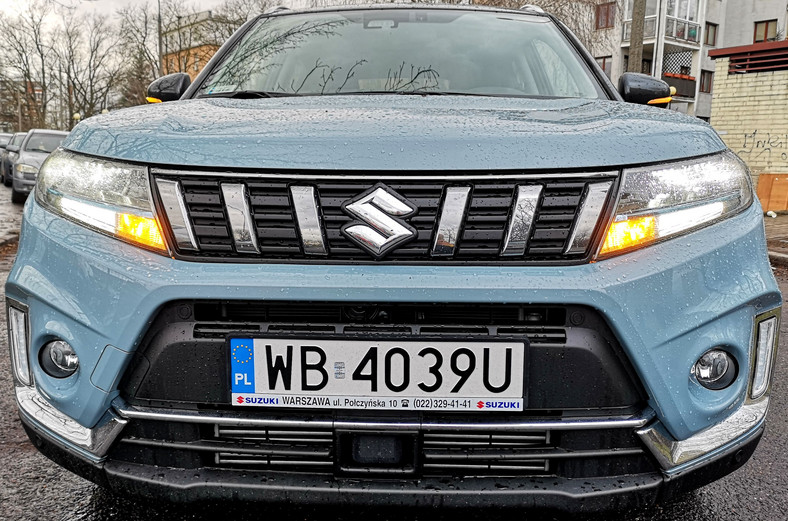 Suzuki Vitara Hybrid już w Polsce. Nowy SUV zaskakuje nie