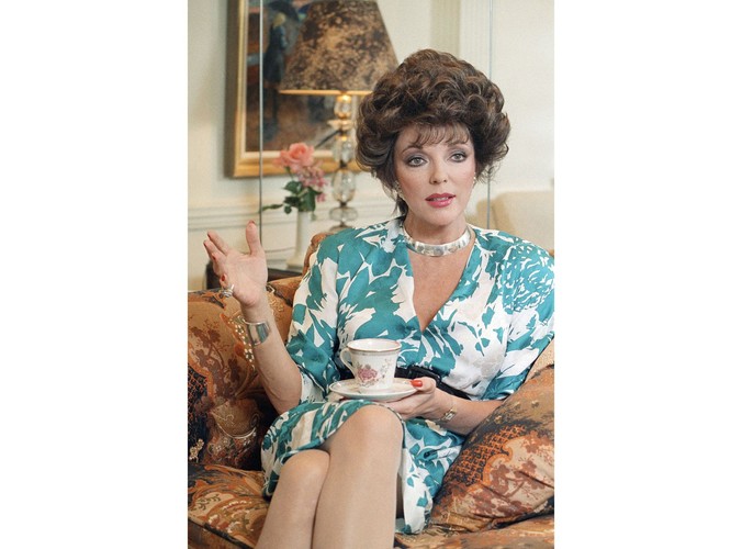 Joan Collins jako Alexis w 'Dynastii'. Wyrachowana, podstępna i bezwzględna Alexis wyznaczyła standardy wszystkim późniejszym damskim czarnym charakterom. Postać stworzona przez Joan Collins stała się symbolem 'złej kobiety'