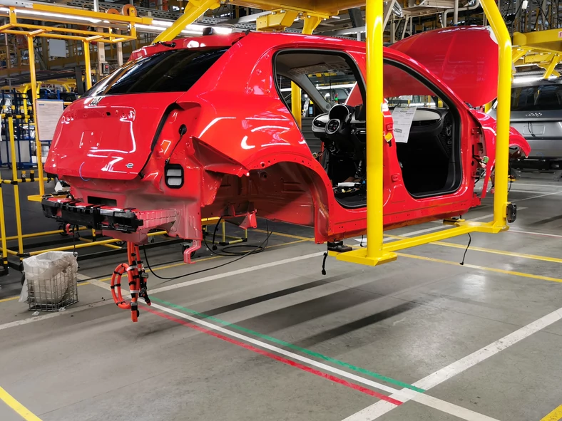 Fabryka Stellantis w Tychach – linia montażowa Jeepa Avengera i Fiata 600e