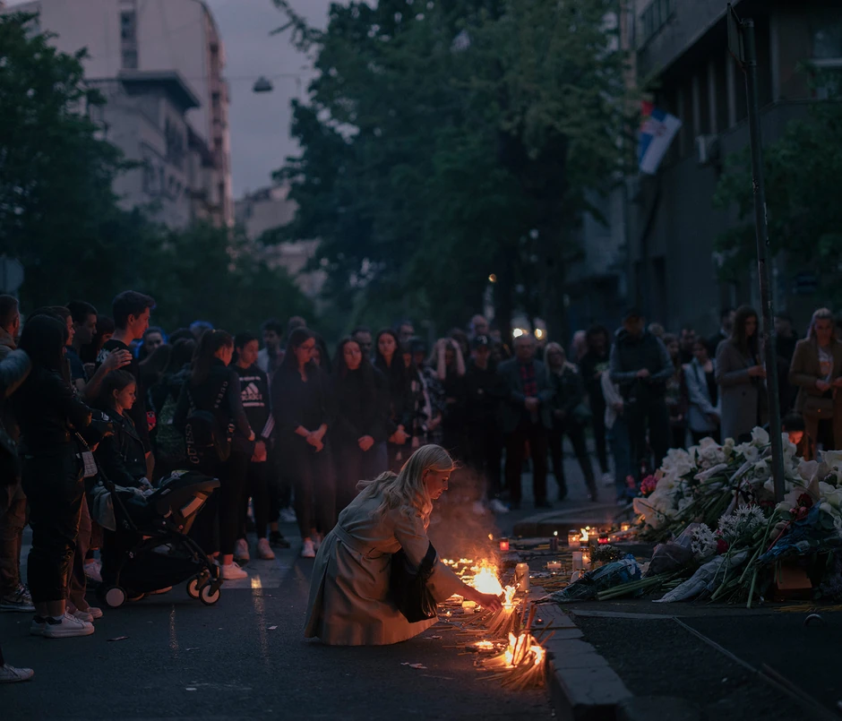GLAVNA NAGRADA PRESS PHOTO SRBIJA VLADIMIR ŽIVOJINOVIĆ NAJTUŽNIJI MAJ U SRBIJI