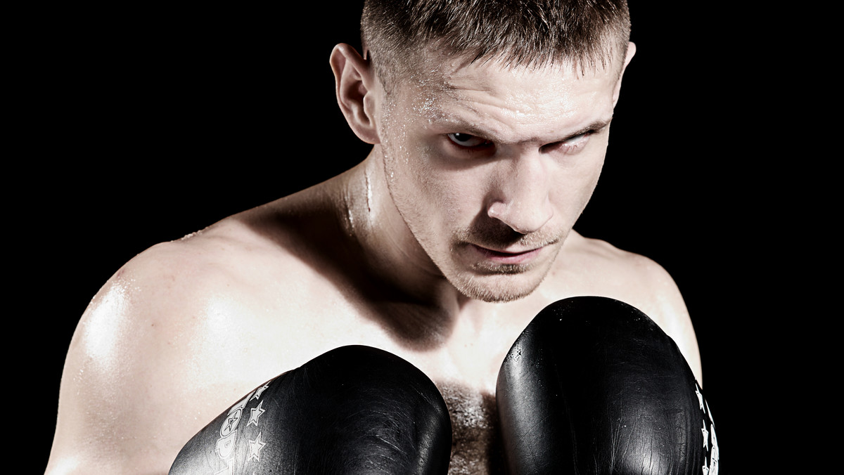 Pięciu na siedmiu ekspertów prestiżowego brytyjskiego magazynu Boxing News przewiduje, że Grzegorz Proksa (27-1, 20 KO) udanie zrewanżuje się dzisiaj Kerry'emu Hope'owi (17-3, 1 KO) i odzyska pas mistrza Europy wagi średniej. Wszyscy ankietowani prognozują, że pojedynek leworęcznych pięściarzy z Polski i Walii potrwa pełen dystans dwunastu rund.