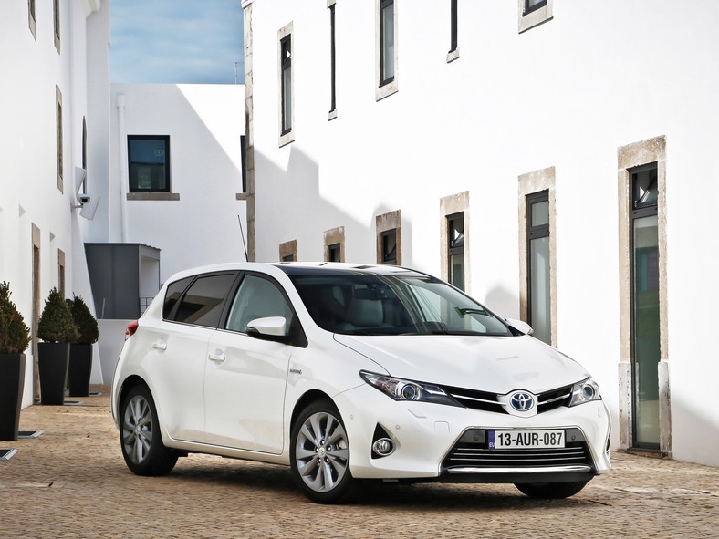 Toyota Auris Hybrid