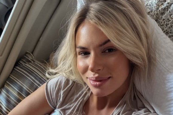 OGLASILA SE ŽENA DADA POLUMENTE Ivoni sin spava na grudima, objavila sliku iz porodilišta: "Uživamo u ovim trenucima"