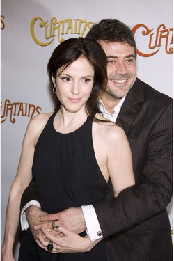 Mary-Louis Parker és Jeffrey Dean Morgan 2008-ban bontotta fel jegyességét két év együtt járás után. A pár egyik barátja elárulta, hogy mindig is gondot okozott köztük az eltérő életmódjuk, de a mai napig jó barátként tekintenek egymásra.