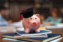 Dodatkowe pieniądze dla studentów w 2025 roku. Jakie świadczenia można uzyskać?