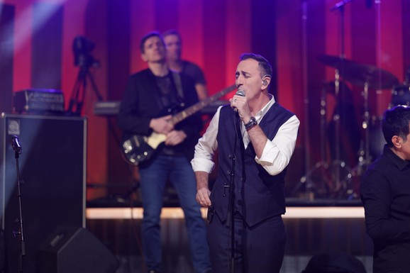 PREKINUT KONCERT SERGEJA ĆETKOVIĆA U ZAGREBU Pevač odmah sišao sa scene: "Skrati nam muke"