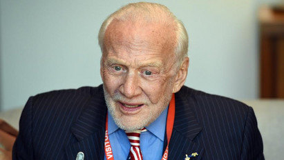 Kórházba került Buzz Aldrin, a második ember, aki a Holdra lépett