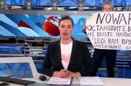 Protest przeciwko wojnie w Ukrainie na antenie 1 Programu rosyjskiej telewizji