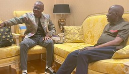 Lagos State governor, Babajide Sanwo-Olu (left), with former Lagos State governor, Bola Tinubu (right) [LASG]