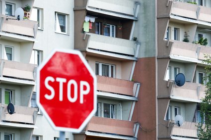 Polacy mają 300 mld zł oszczędności, mieszkania wciąż atrakcyjne jako lokata kapitału