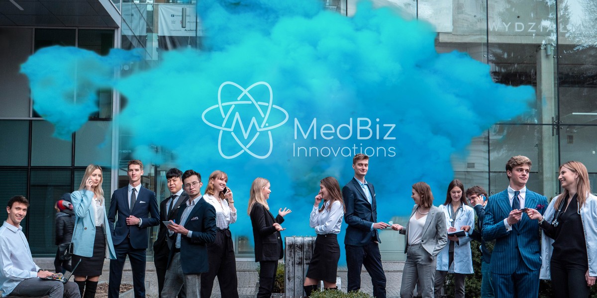 MedBiz Innovations jest stale otwarty na rozwój i współpracę. W tym roku studenci uruchamiają również MedBiz Innovations Platform. Celem powstającej platformy jest wspieranie całorocznej współpracy między studentami, kołami naukowymi a biznesem na poziomie krajowym i międzynarodowym.