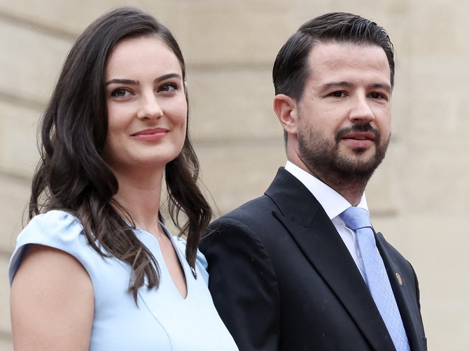 Jakov Milatović sa suprugom i decom na selu proslavio Svetu Petku