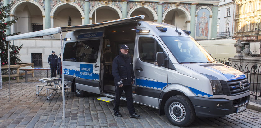 Policjanci dostali mobilny komisariat