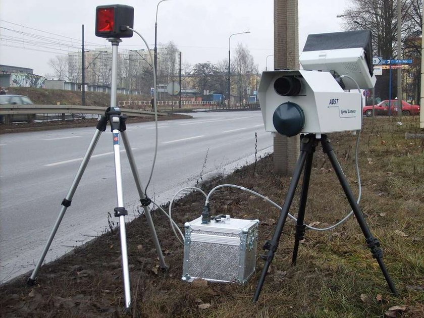 Wszystko o kontroli radarowej. Wyjaśniamy, dlaczego coraz łatwiej stracić prawo jazdy