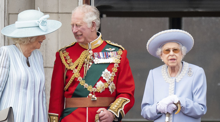 Erzsébet királynő trónralépésének jubileumi ünnepségén volt némi fennakadás / Fotó: MTI/AP/Pool/PA/Aaron Chown
