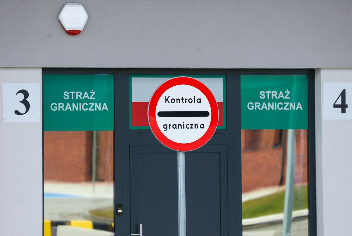 Polşada Şengen Zonasında Sərhəd Nəzarətinin Bərpasına Dəstək Artır