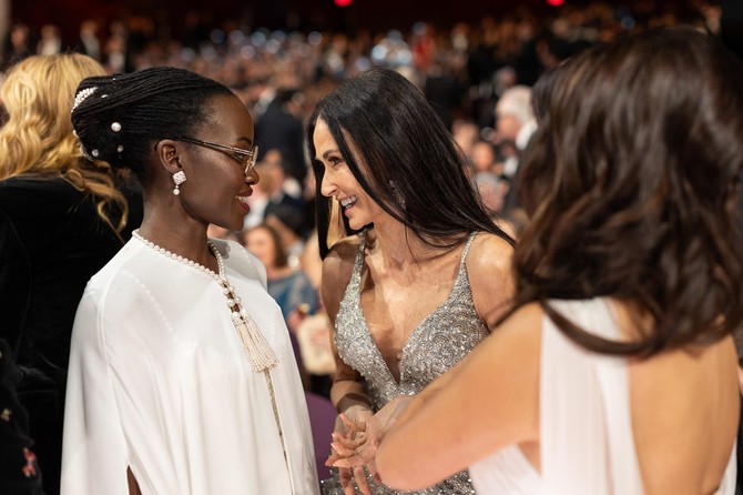 Lupita Njongo i Demi Mur na dodeli Oskara 2025. godine