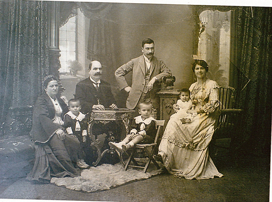 Porodica Popić
početkom 20. veka