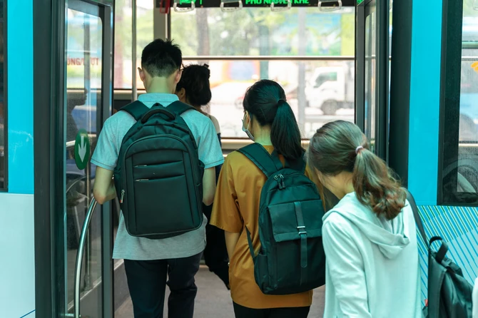 Autobuska stanica (ilustracija)