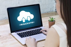 Zabezpiecz dane i odzyskaj je jednym kliknięciem