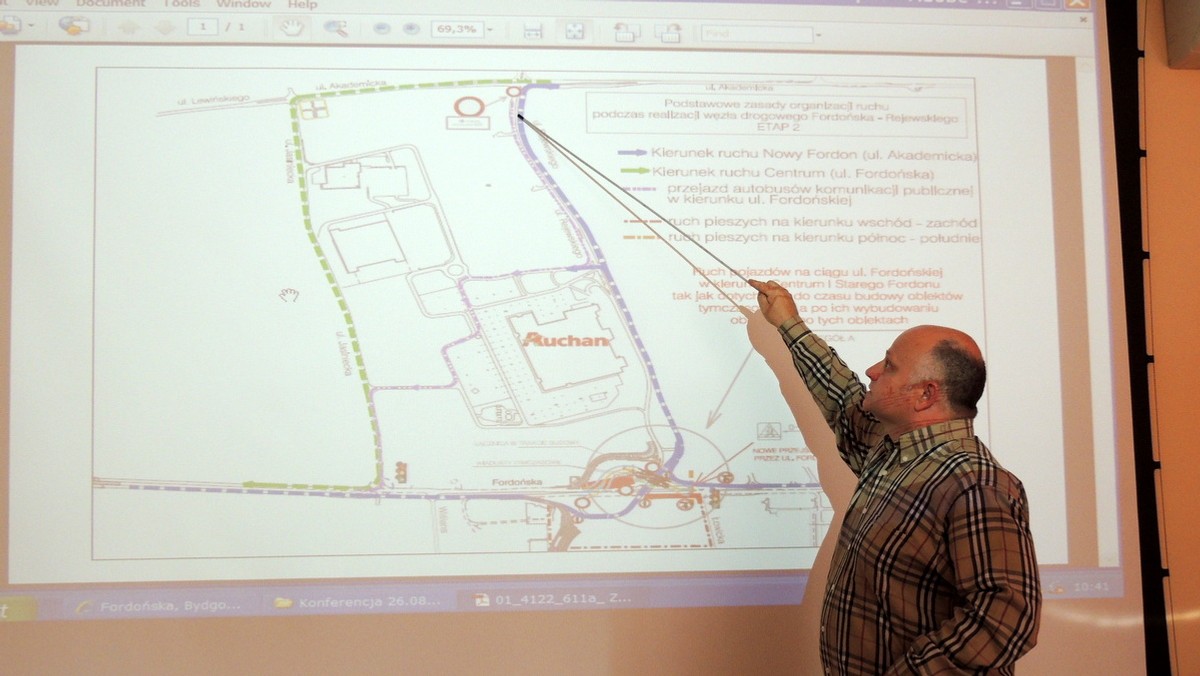 Bydgoskich kierowców, szczególnie tych z Fordonu, czekają zmiany w organizacji ruchu. To wynik dwóch dużych inwestycji w Bydgoszczy: budowy linii tramwajowej do Fordonu i marketu Ikea.