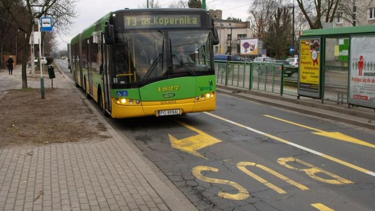 Miasto planuje kolejne usprawnienia dla komunikacji miejskiej. Ulica Grunwaldzka pomiędzy Matejki a Roosevelta ma zostać zwężona do jednego pasa, a torowisko tramwajowe wydzielone. Ponadto na ul. Warszawskiej, Kościelnej i Nad Wierzbiakiem mają powstać buspasy.