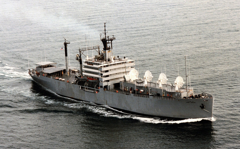 Okręt śledzący USNS Range Sentinel