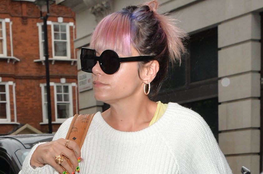 Dziwne okulary Lily Allen