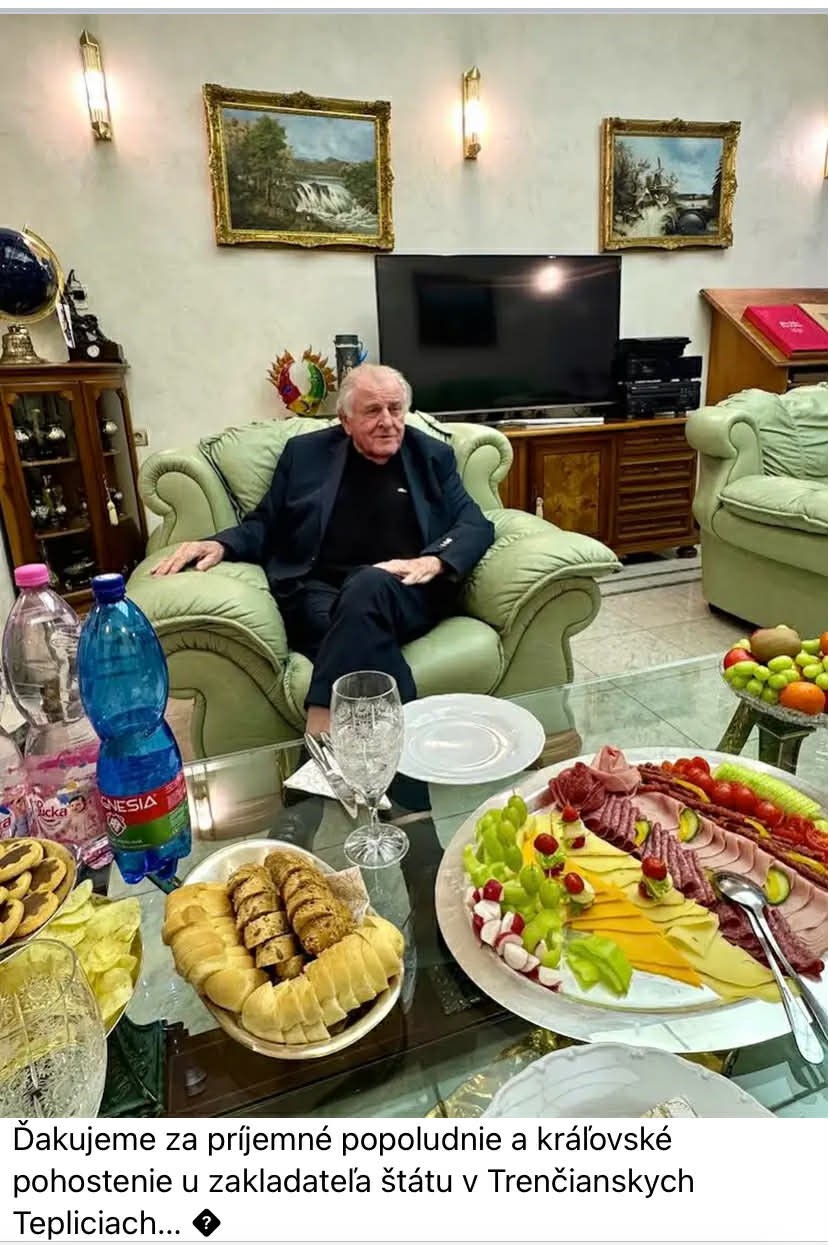 Vladimír Mečiar hostil šéfredaktora Pavla Kapustu vo svojej vile Elektra.