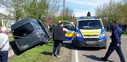 Wypadek busa z turystami z Polski w Gruzji. Są poszkodowani