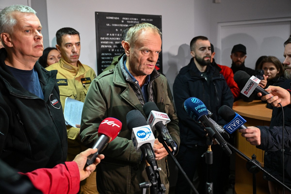 Dramatyczny apel premiera Tuska: Nie zwlekajcie z decyzją o ewakuacji