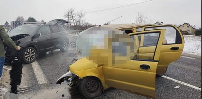 Byli nierozłączni. Razem pojechali do kościoła. Kiedy wracali do domu, wydarzyła się tragedia