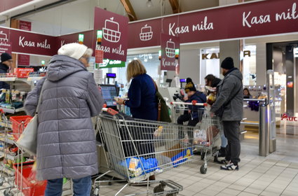 Ostatni dzwonek na świąteczne zakupy. Tak dziś działają sklepy