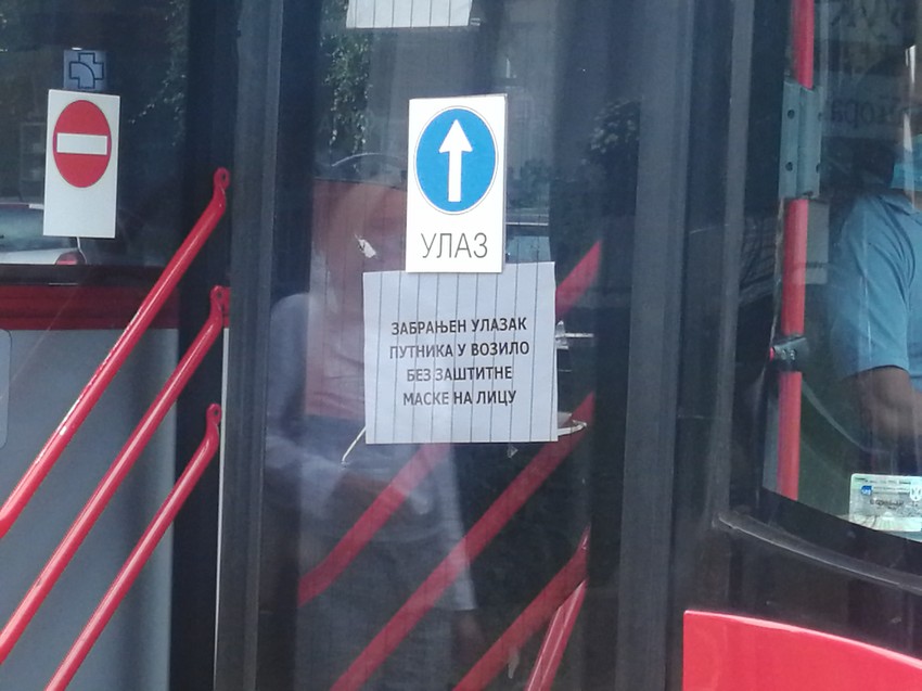 Obaveštenje za maske u autobusu