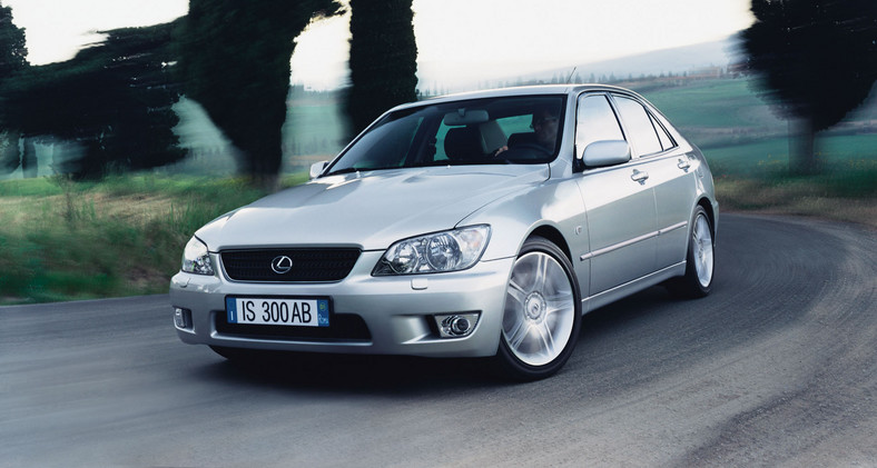 Lexus IS300, lata produkcji 1999-2005