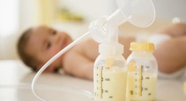 Aside from breastfeeding, here are 5 feeding alternatives for newborns
