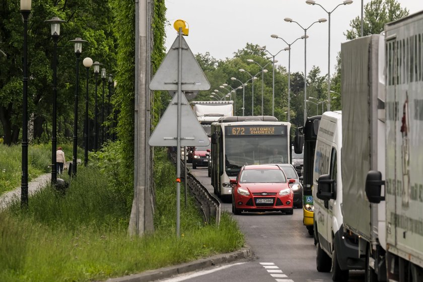 Katowice. Opóźnienia autobusów z powodu inwestycji drogowych