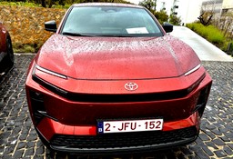 nowa toyota wjeżdża do polski. ma 224 km, jest oszczędna, szybka i wygodna. cena?