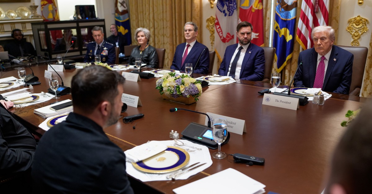 Trumpa do Zełenskiego: Rosja i Ukraina muszą „zatrzymać tam, gdzie są” i ogłosić zwycięstwo. Szczegóły spotkania w Białym Domu